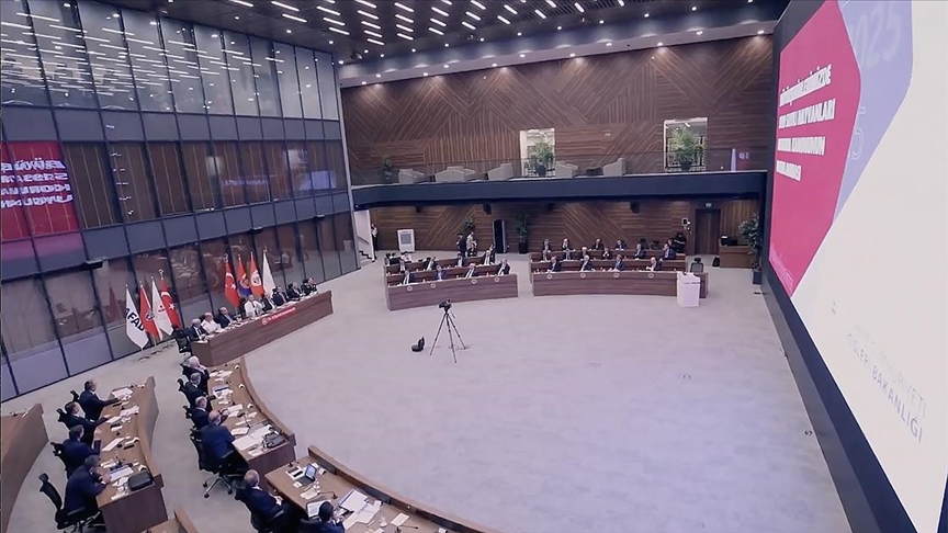 İÇİŞLERİ BAKANLIĞI'NDA HAYVANLARI KORUMA KANUNU, ASAYİŞ VE TRAFİK KONULU TOPLANTI DÜZENLENDİ