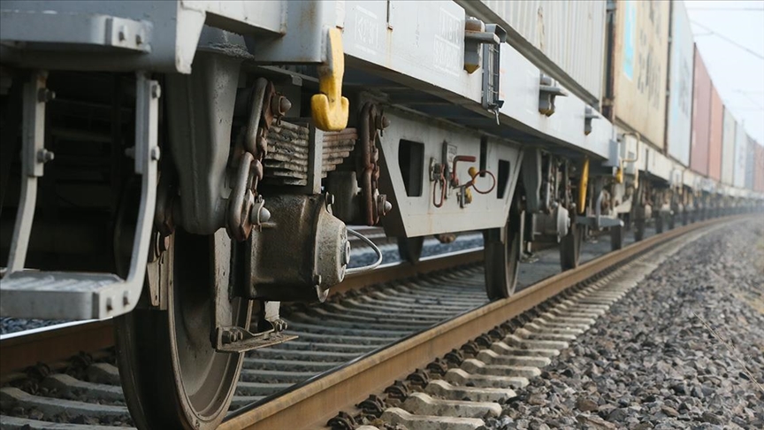 TİCARET REKORLARI "DEMİR AĞLARLA" GELİŞECEK