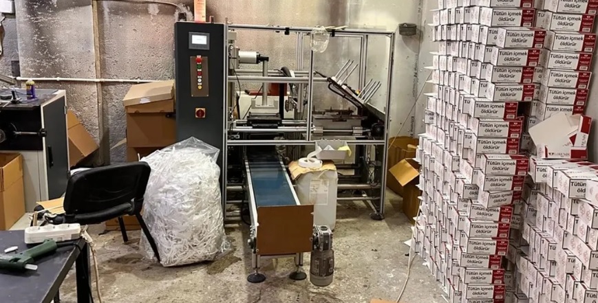 ADANA'da 20 MİLYON 400 BİN KAÇAK MAKARON OPERASYONU