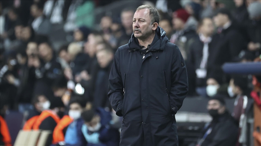 BEŞİKTAŞ'TA TEKNİK DİREKTÖRLÜK GÖREVİNE SERGEN YALÇIN GETİRİLDİ