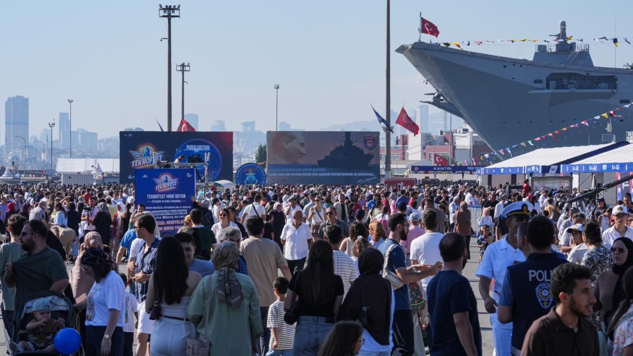 TEKNOFEST MAVİ VATAN'DA SON GÜN COŞKUSU YAŞANIYOR