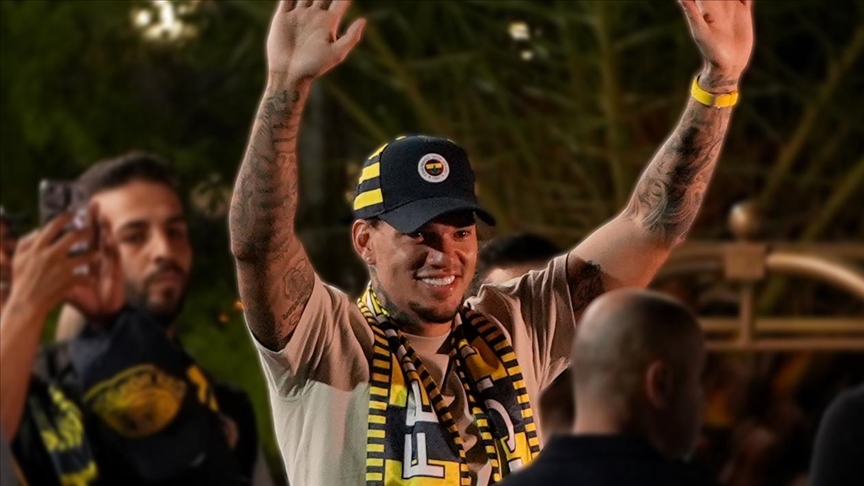 EDERSON FENERBAHÇE'NİN 10. YABANCI KALECİSİ OLDU