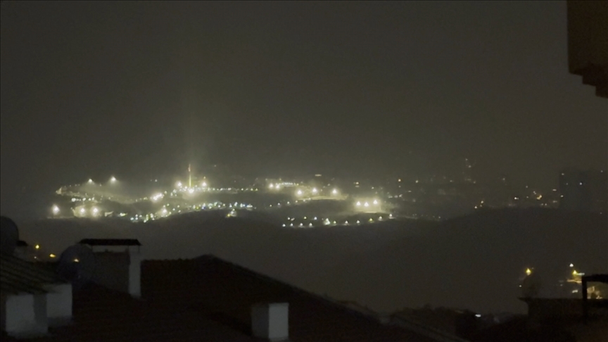 ANKARA VALİLİĞİ'NDEN KENT GENELİNDE HİSSEDİLEN İS KOKUSUNA İLİŞKİN AÇIKLAMA