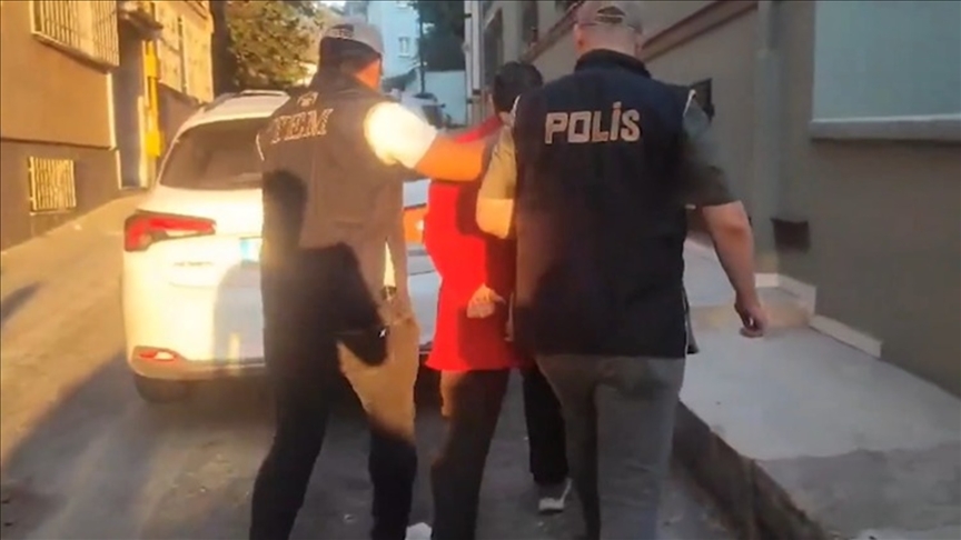FETÖ'YE YÖNELİK 21 İLDEKİ OPERASYONLARDA 41 ŞÜPHELİ YAKALANDI