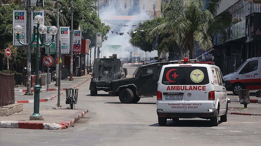 İSRAİL ORDUSUNUN BATI ŞERİA'DAKİ BASKINLARINDA 24 FİLİSTİNLİ YARALANDI