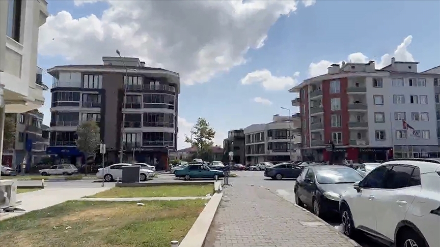 BALIKESİR'DE 4,9, 4,1 VE 4 BÜYÜKLÜĞÜNDE ÜÇ DEPREM