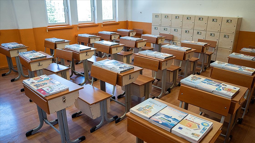 YENİ EĞİTİM ÖĞRETİM YILINDA 184 MİLYON KİTAP ÖĞRENCİLERE ÜCRETSİZ ULAŞTIRILACAK