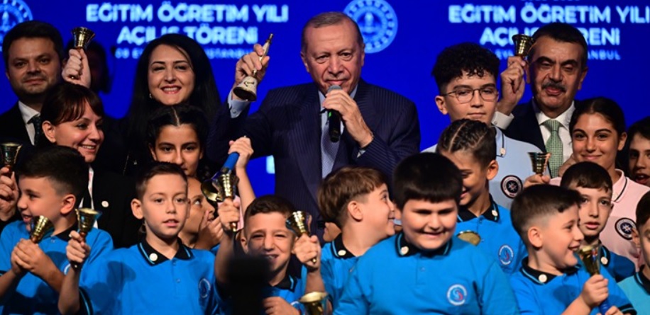 Cumhurbaşkanı Erdoğan: Eğitim faaliyetlerinin ana teması aile ve yeşil vatan olarak belirlendi