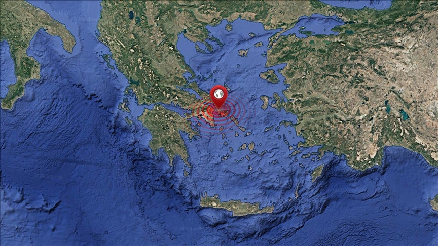 EGE DENİZİ'NDE 5,1 BÜYÜKLÜĞÜNDE DEPREM