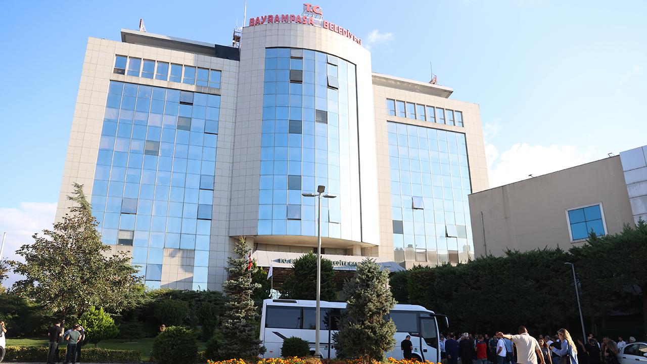 Bayrampaşa Belediyesine yönelik yolsuzluk soruşturmasında 44 şüpheli gözaltında!