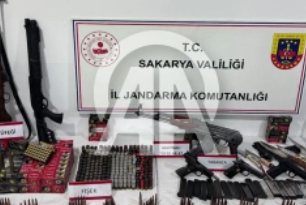 Sakarya'da flaş silah kaçakçılığı operasyonu