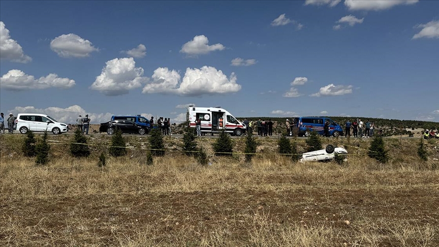 KÜTAHYA'DA YOL KONTROLÜ YAPARKEN OTOMOBİLİN ÇARPTIĞI JANDARMA TRAFİK PERSONELİ ŞEHİT OLDU