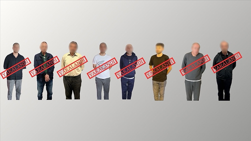 KIRMIZI BÜLTENLE VE ULUSAL SEVİYEDE ARANAN 8 SUÇLU TÜRKİYE'YE GETİRİLDİ