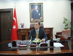 'dağ Muzundan Kek Yapıp, Vali Türker'e İkram Ettiler