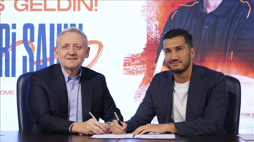 BAŞAKŞEHİR, TEKNİK DİREKTÖR NURİ ŞAHİN İLE SÖZLEŞME İMZALADI