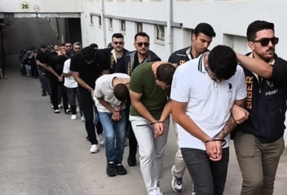 ADANA MERKEZLİ YASA DIŞI BAHİS OPERASYONUNDA 33 ŞÜPHELİ YAKALANDI