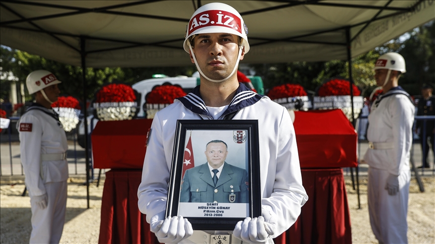 ŞEHİT PİYADE UZMAN ÇAVUŞ HÜSEYİN GÜNAY'IN CENAZESİ MERSİN'DE DEFNEDİLDİ