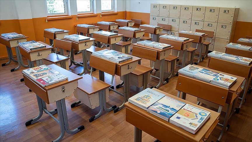 LGS SINAV SORULARININ TEMEL KAYNAĞI ÜCRETSİZ DAĞITILAN DERS KİTAPLARI OLDU