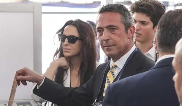 ALİ KOÇ OYUNU KULLANDI