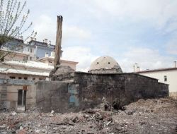 Tarihi Hamam Restore Ediliyor!.