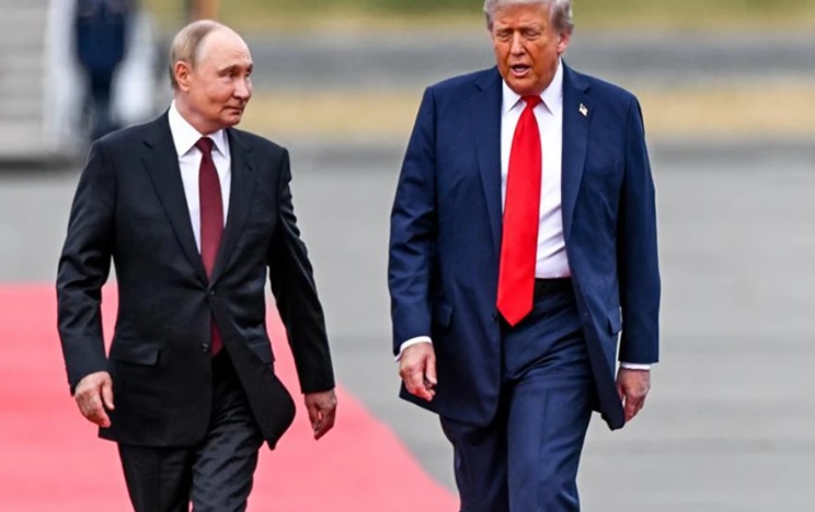 KREMLİN: PUTİN, TRUMP İLE MOSKOVA'DA GÖRÜŞMEYE HAZIR