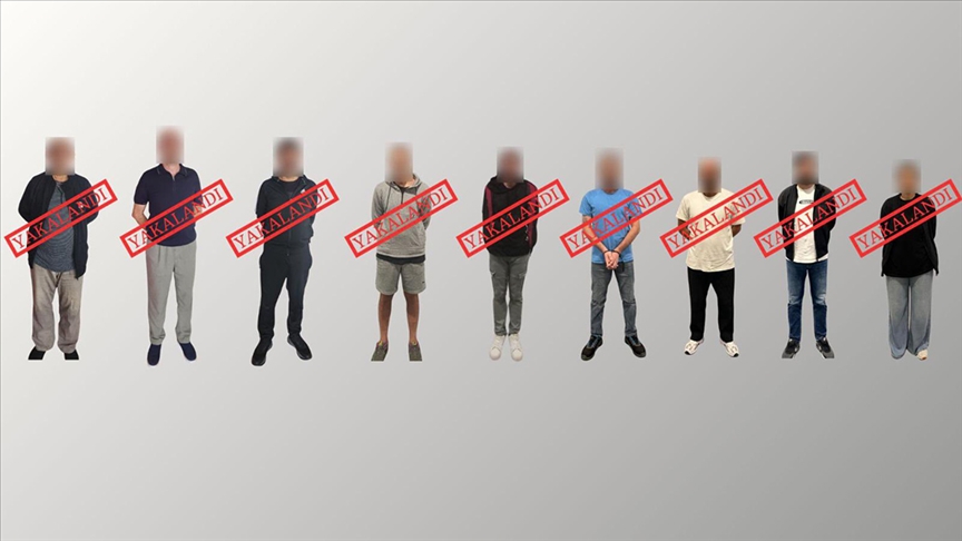 KIRMIZI BÜLTENLE ULUSLARARASI SEVİYEDE ARANAN 9 SUÇLU TÜRKİYE'YE GETİRİLDİ