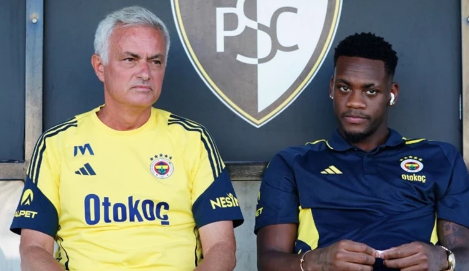 Saran'ı Çıldırtacak Açıklama: Jose Mourinho Gitti Diye Oynamıyor