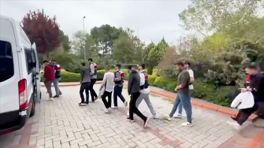 PTT VE HGS ADINI KULLANARAK DOLANDIRICILIK YAPAN 12 ŞÜPHELİ YAKALANDI