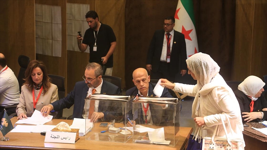 Suriye'de Esed rejiminin devrilmesinin ardından ilk Halk Meclisi seçimleri başladı