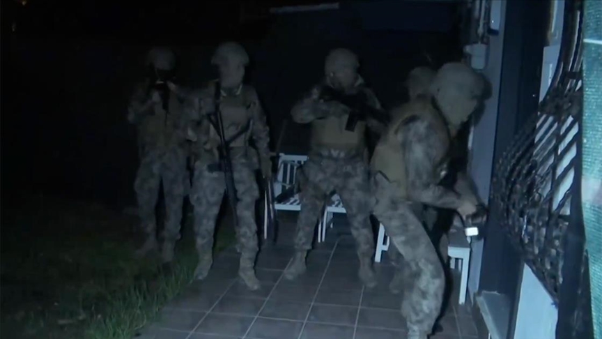 İstanbul'da uyuşturucu satıcılarına yönelik operasyonlarda 11 şüpheli yakalandı