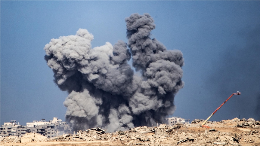 İSRAİL GAZZE'DE YÜRÜRLÜĞE GİREN ATEŞKESE RAĞMEN SALDIRILARINA DEVAM EDİYOR