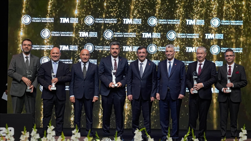 İNOVALİG ŞAMPİYONLARI ÖDÜL TÖRENİ YAPILDI