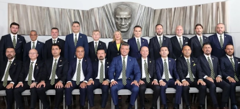 FENERBAHÇE YÖNETİMİNDE DEĞİŞİKLİK