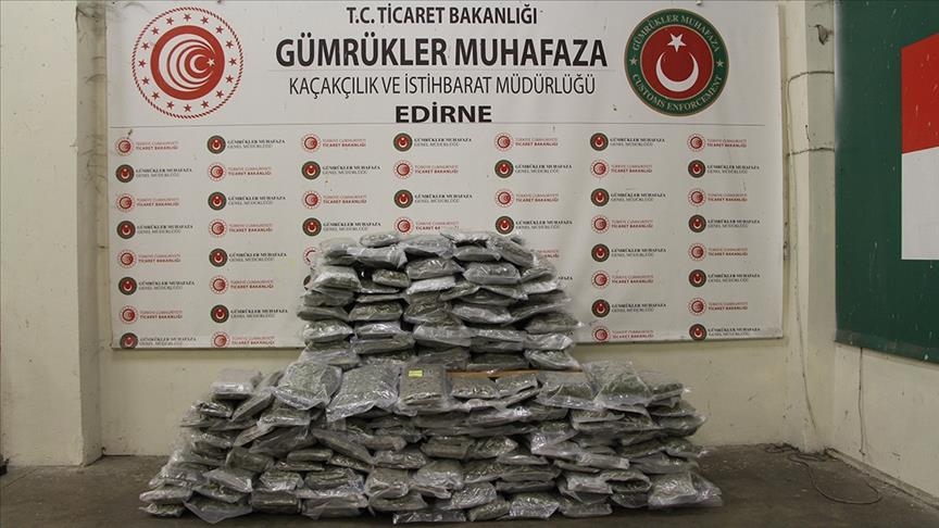 FLAŞŞ / HAMZABEYLİ'DE 105,2 KİLOGRAM UYUŞTURUCU ELE GEÇİRİLDİ!