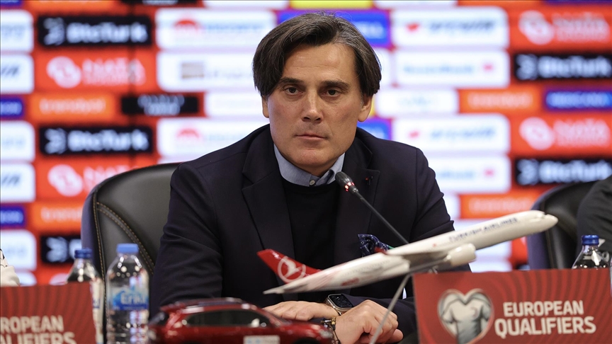 A Milli Futbol Takımı Teknik Direktörü Vincenzo Montella: Kimseye haber vermeden çıkıp gitmek olmaması gereken şeyler