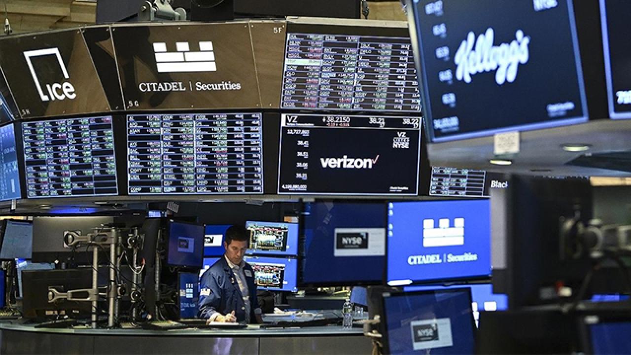 KÜRESEL PİYASALAR HAFTAYA POZİTİF BAŞLADI