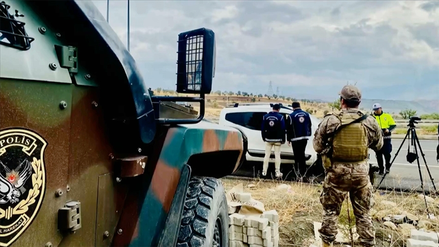 81 ilde düzensiz göç ve göçmen kaçakçılığına büyük operasyon