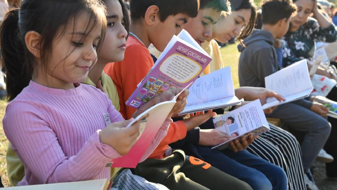 MEB'DEN ÖĞRENCİLERİN OKUMA ALIŞKANLIĞINI GÜÇLENDİRECEK YENİ ADIM