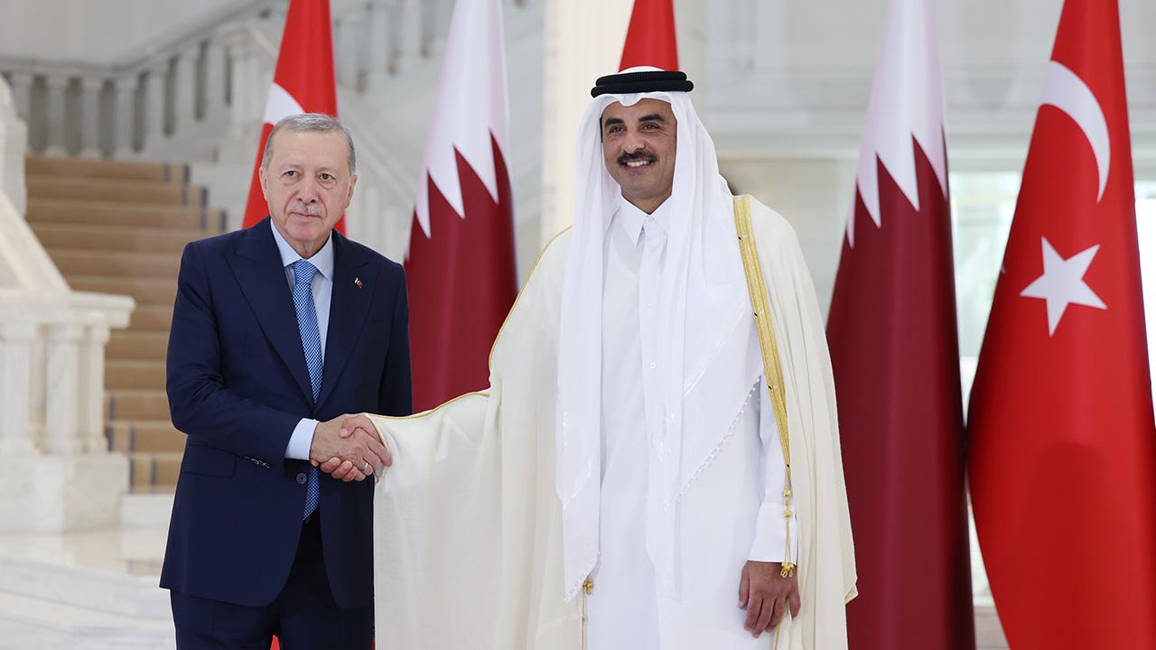 CUMHURBAŞKANI ERDOĞAN, KATAR EMİRİ AL SANİ İLE BİR ARAYA GELDİ