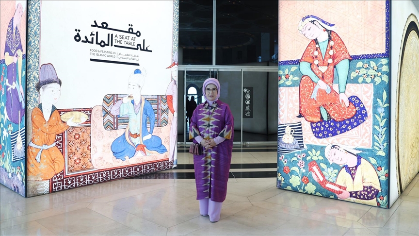 EMİNE ERDOĞAN, KATAR'DA İSLAM ESERLERİ MÜZESİ'Nİ ZİYARET ETTİ