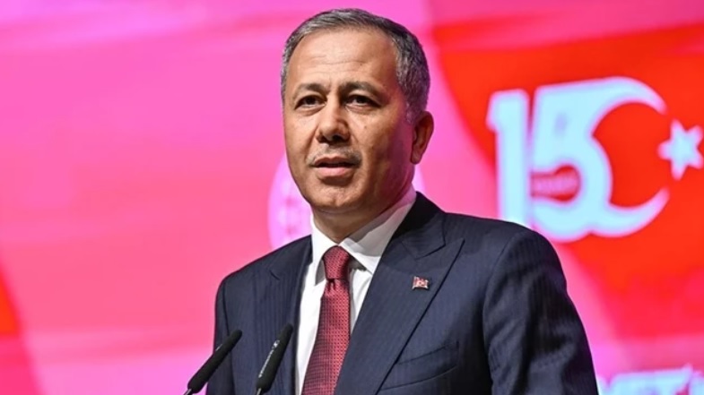 İÇİŞLERİ BAKANI YERLİKAYA'DAN YENİ TRAFİK KANUNU TEKLİFİNE İLİŞKİN PAYLAŞIM