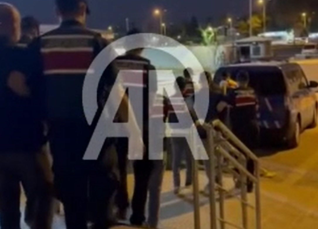 ADANA - Düzenlenen kaçakçılık operasyonunda 9 şüpheli tutuklandı