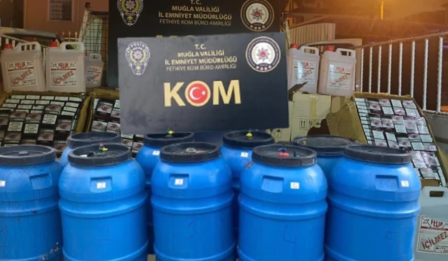 FETHİYE'DE 1 TON 100 LİTRE ETİL ALKOL VE 1 TON 980 LİTRE SAHTE ŞARAP ELE GEÇİRİLDİ