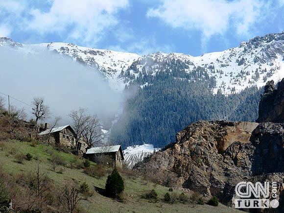 Bahar karı yurtta ulaşımı aksatıyor!