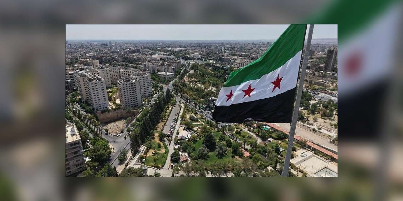 Suriye Dışişleri Bakanlığı, Türkiye Cumhuriyeti'nin 102. kuruluş yıl dönümünü kutladı