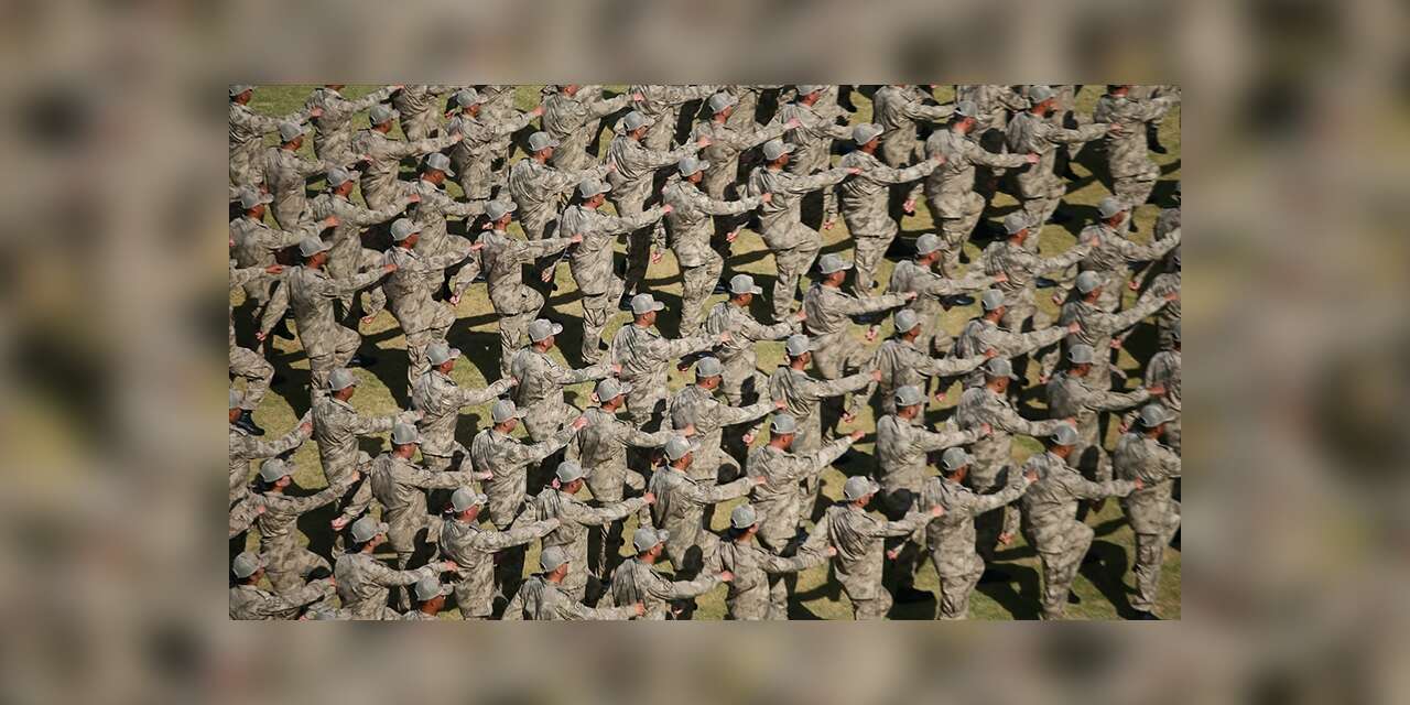 Türk Silahlı Kuvvetlerine muvazzaf subay adayı temini için başvuru süresi uzatıldı