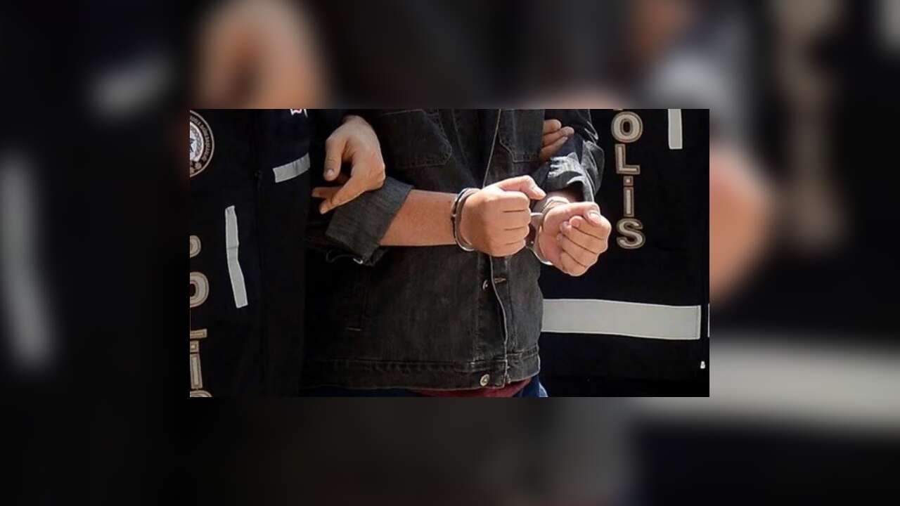 Kayseri'de kaçakçılık operasyonlarında 9 zanlı yakalandı