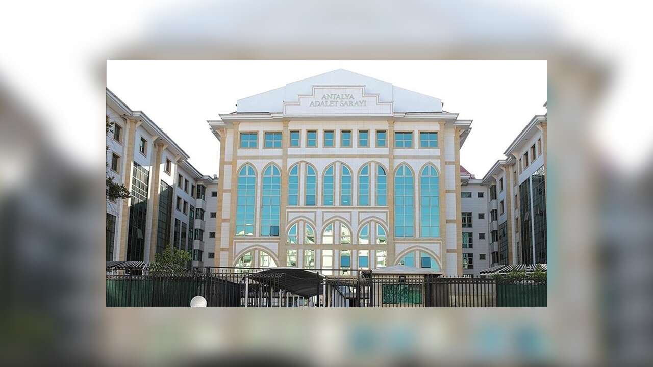 Antalya Büyükşehir Belediyesine yönelik soruşturmada 8 şüpheli gözaltına alındı