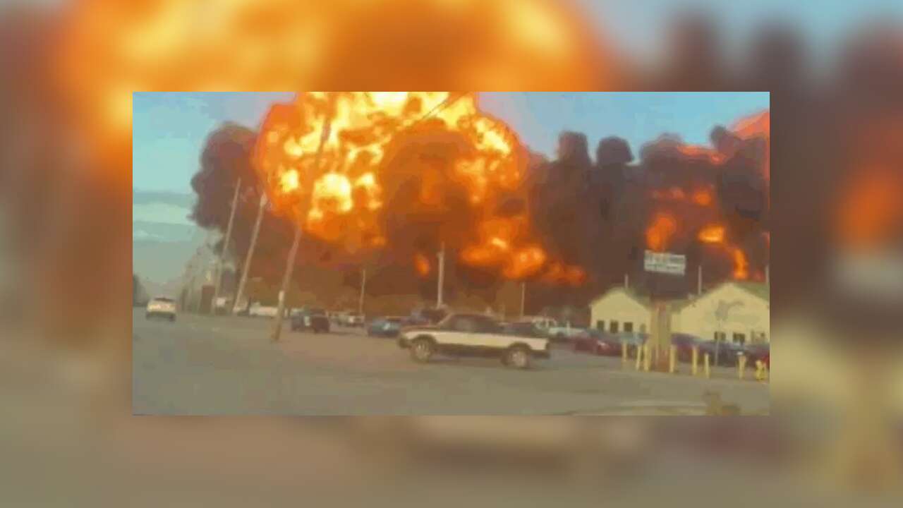 ABD'de kargo uçağı düştü: Ölü ve yaralılar var