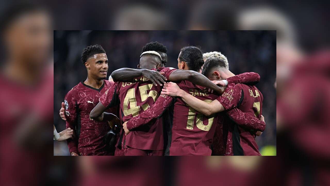 Galatasaray, Osimhen'in 3 golüyle Ajax'ı deplasmanda yendi